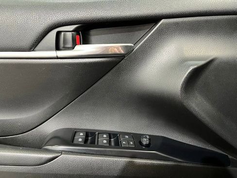 Certified 2020 Toyota Camry LE image 12