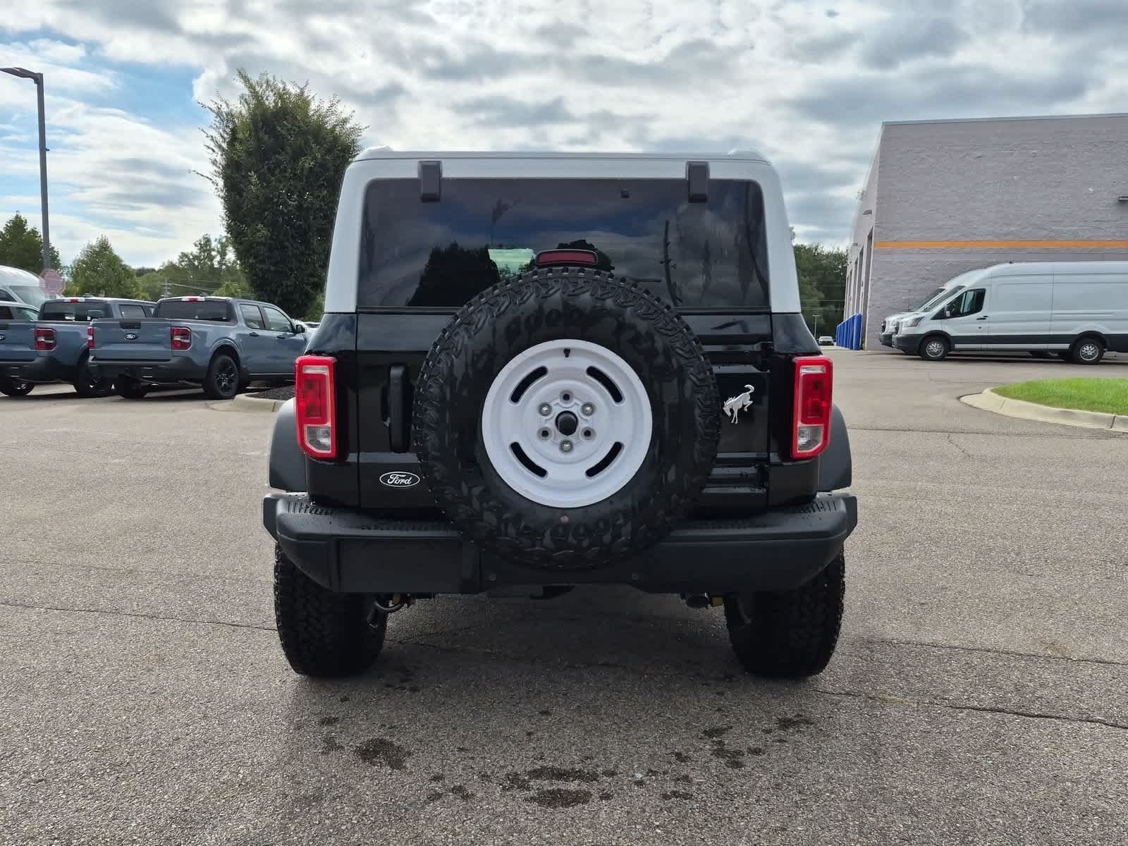 New 2026 Ford Bronco Heritage Edition AWD/4WD image 7