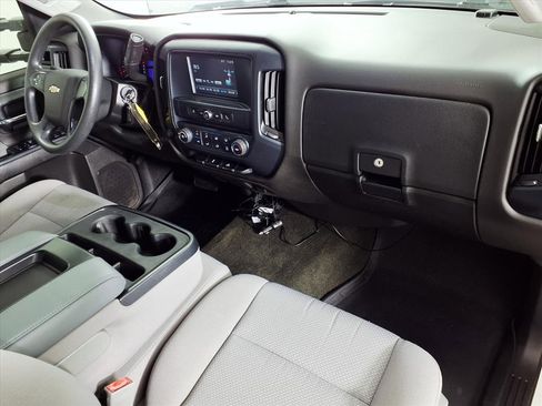Used 2018 Chevrolet Silverado 1500 Custom w/ Custom Value Package image 13