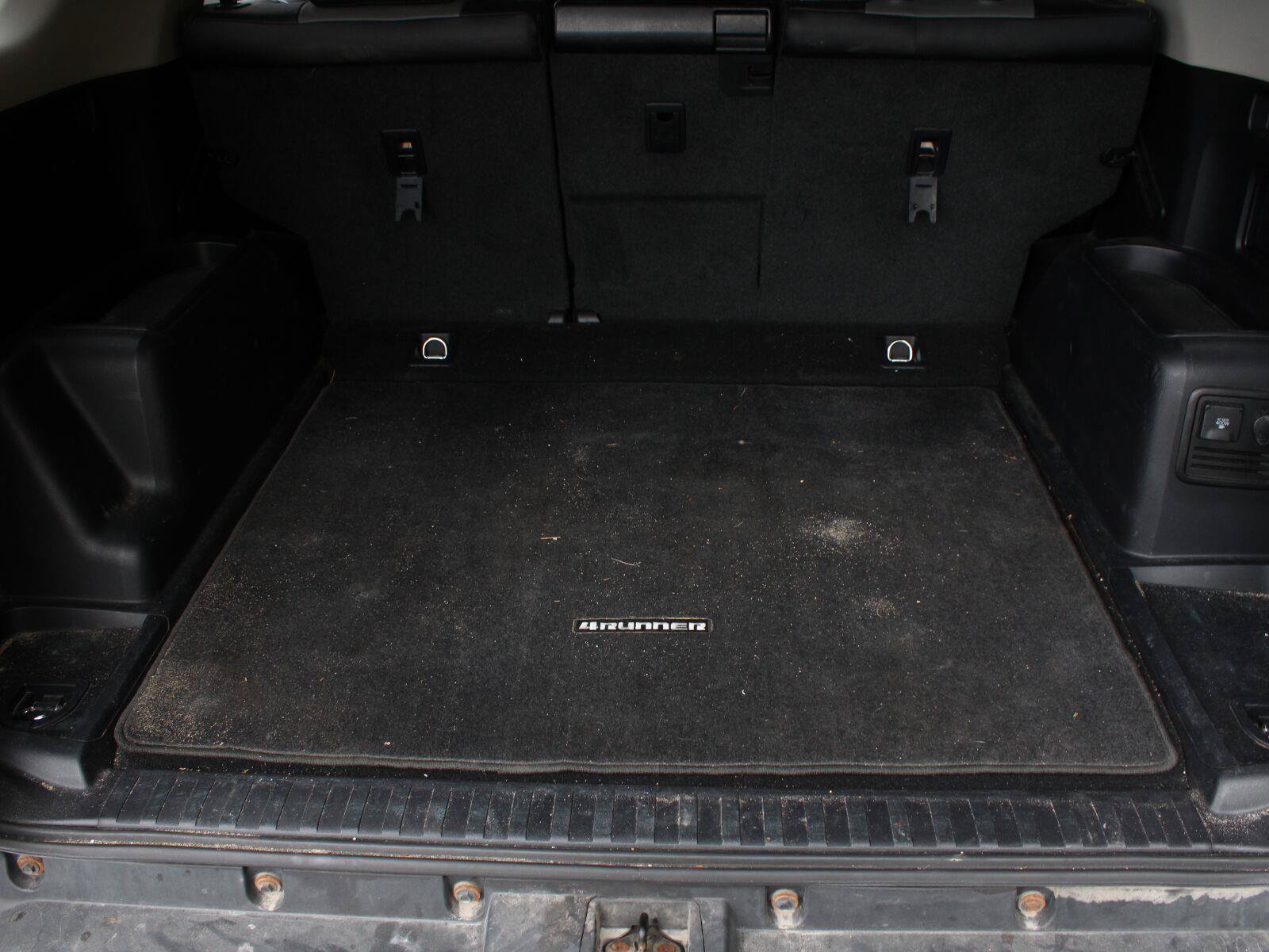 Used 2019 Toyota 4Runner SR5 Premium AWD/4WD image 8