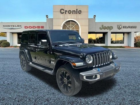 Used 2023 Jeep Wrangler Unlimited Sahara w/ Cold Weather Group AWD/4WD image 1