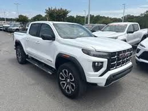 Used 2024 GMC Canyon AT4 w/ AT4 Premium Package AWD/4WD image 1