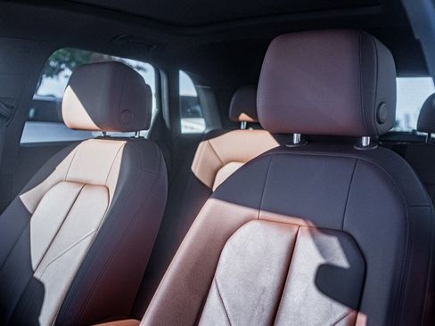 Used 2021 Audi Q3 2.0T Premium Plus w/ Premium Plus Package image 13