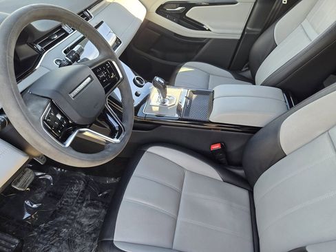 Used 2021 Land Rover Range Rover Evoque R-Dynamic SE image 14