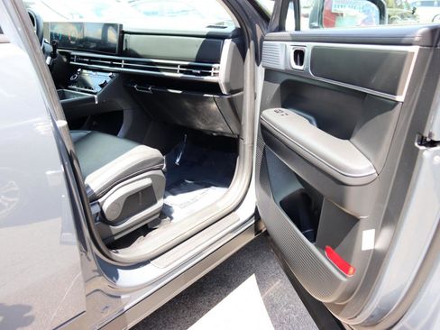 Used 2026 Hyundai Santa Fe SEL AWD/4WD image 17