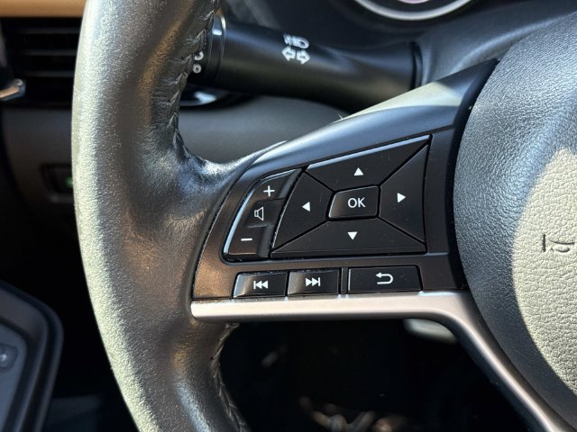 Used 2022 Nissan Sentra SV w/ SV Premium Package FWD image 25