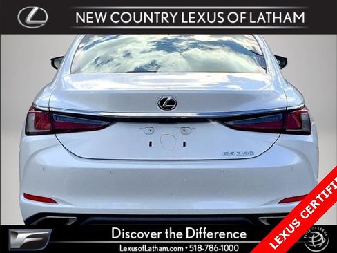 Certified 2023 Lexus ES 350 w/ Premium Package image 4