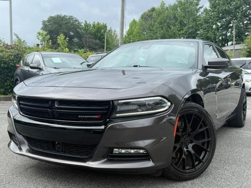 Used 2020 Dodge Charger SXT w/ Plus Group AWD/4WD image 4