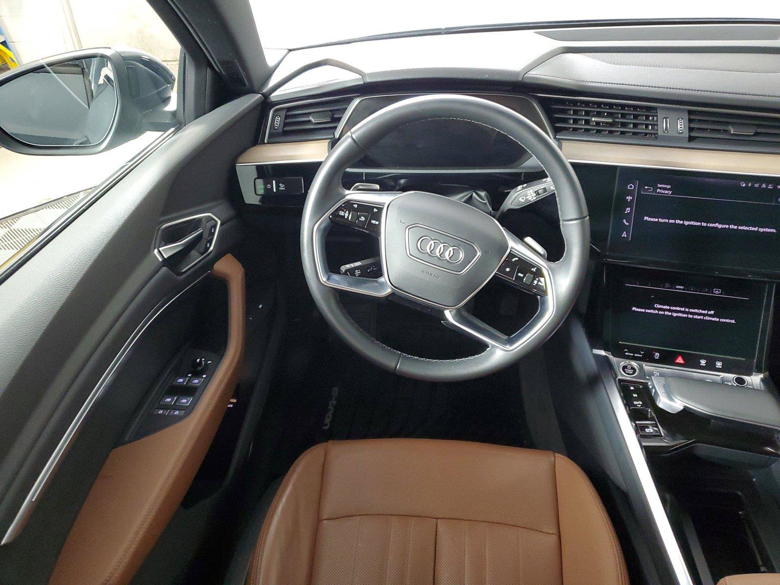 Used 2024 Audi Q8 e-tron Premium Plus w/ Premium Plus Package AWD/4WD image 15