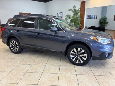 Used 2016 Subaru Outback 2.5i Limited image 3