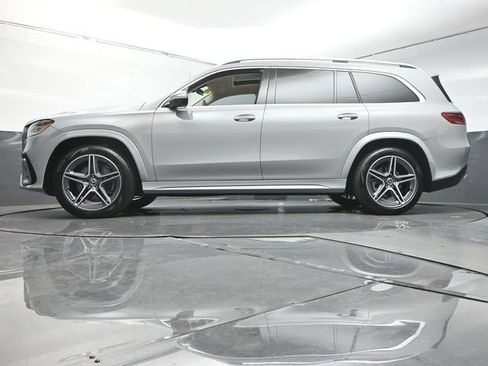 Certified 2026 Mercedes-Benz GLS 450 4MATIC image 37