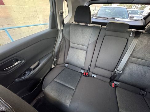 Used 2025 Nissan Rogue SV image 41