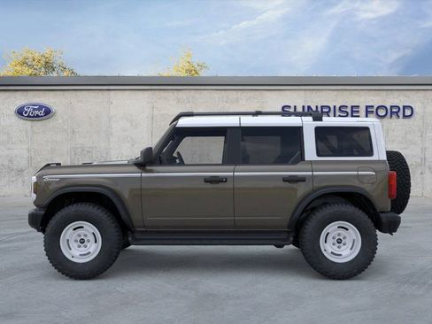 New 2026 Ford Bronco Heritage Edition image 3