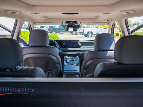 Used 2023 Hyundai Palisade Limited FWD image 16