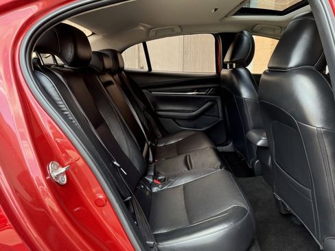 Used 2021 MAZDA MAZDA3 s image 18