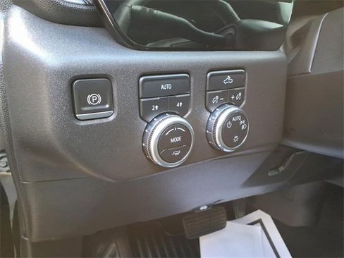 Used 2022 GMC Sierra 1500 SLE image 20