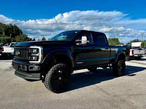 New 2026 Ford F250 XLT w/ XLT Premium Package AWD/4WD image 1