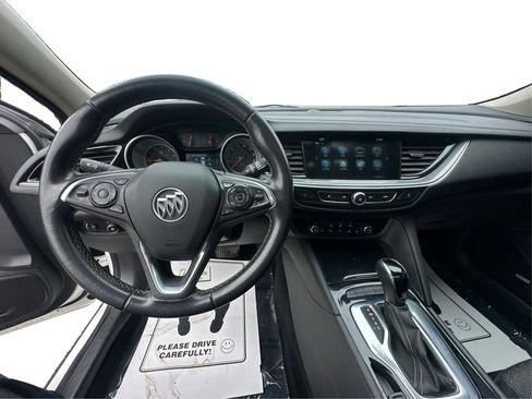 Used 2018 Buick Regal Preferred w/ Sights and Sounds Package image 33