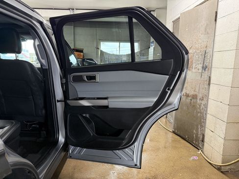 Used 2023 Ford Explorer XLT w/ Equipment Group 202A image 21