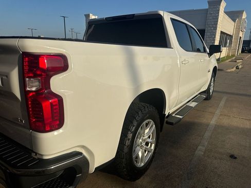 Used 2020 Chevrolet Silverado 1500 LT AWD/4WD image 6