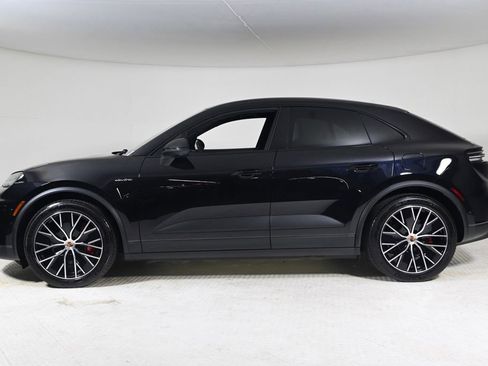 New 2025 Porsche Macan 4S Electric image 2