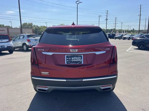 Used 2021 Cadillac XT5 Premium Luxury FWD image 4