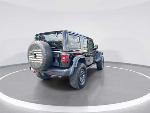 Used 2024 Jeep Wrangler Unlimited Rubicon AWD/4WD image 8