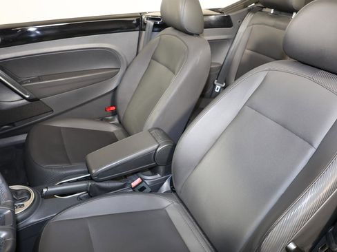 Used 2014 Volkswagen Beetle 1.8T image 23