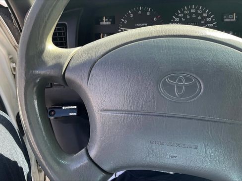 Used 1996 Toyota T100 DX image 12