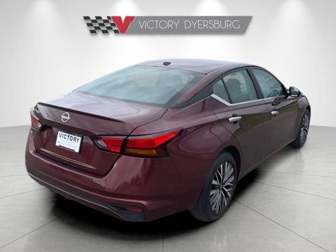 Used 2025 Nissan Altima 2.5 SV FWD image 8
