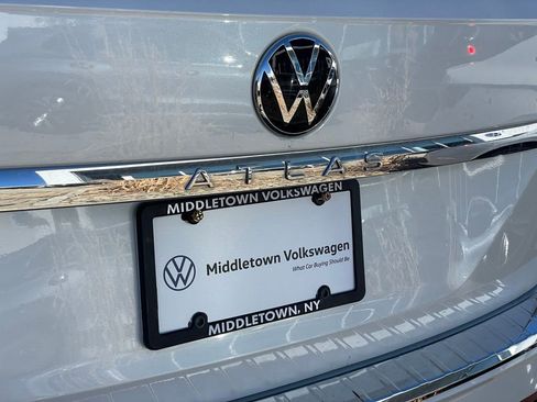 Certified 2023 Volkswagen Atlas SEL image 37