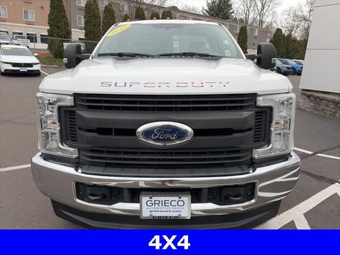 Used 2018 Ford F350 XL image 2