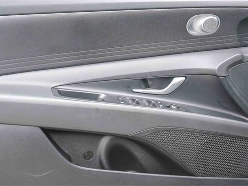 Certified 2025 Hyundai Elantra Blue image 21