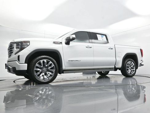 Used 2023 GMC Sierra 1500 Denali w/ Denali Reserve Package AWD/4WD image 51