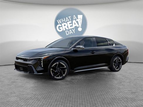 New 2026 Kia K4 GT-Line image 3