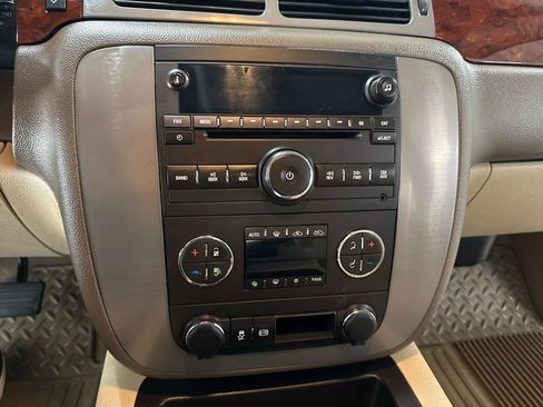 Used 2013 GMC Sierra 2500 SLT AWD/4WD image 18