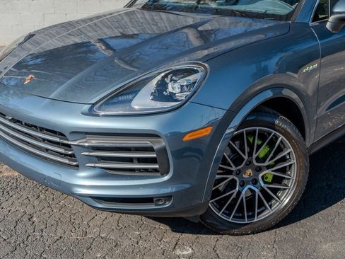 Used 2019 Porsche Cayenne E-Hybrid image 3