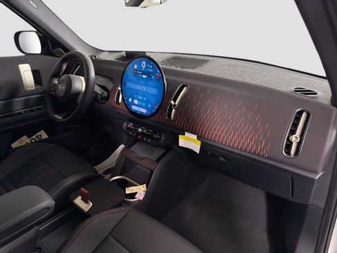 New 2026 MINI Cooper Countryman S w/ Comfort Package Max image 32