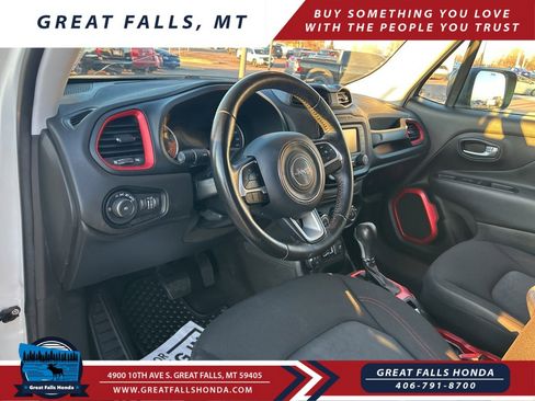 Used 2017 Jeep Renegade Trailhawk image 13