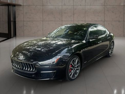 Used 2019 Maserati Ghibli S GranLusso AWD/4WD image 2