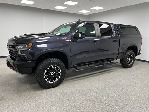 Used 2023 Chevrolet Silverado 1500 ZR2 AWD/4WD image 6