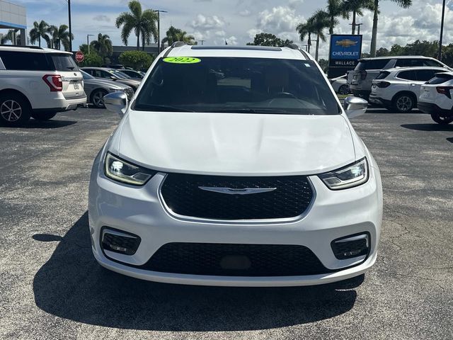 Used 2022 Chrysler Pacifica Pinnacle FWD image 4