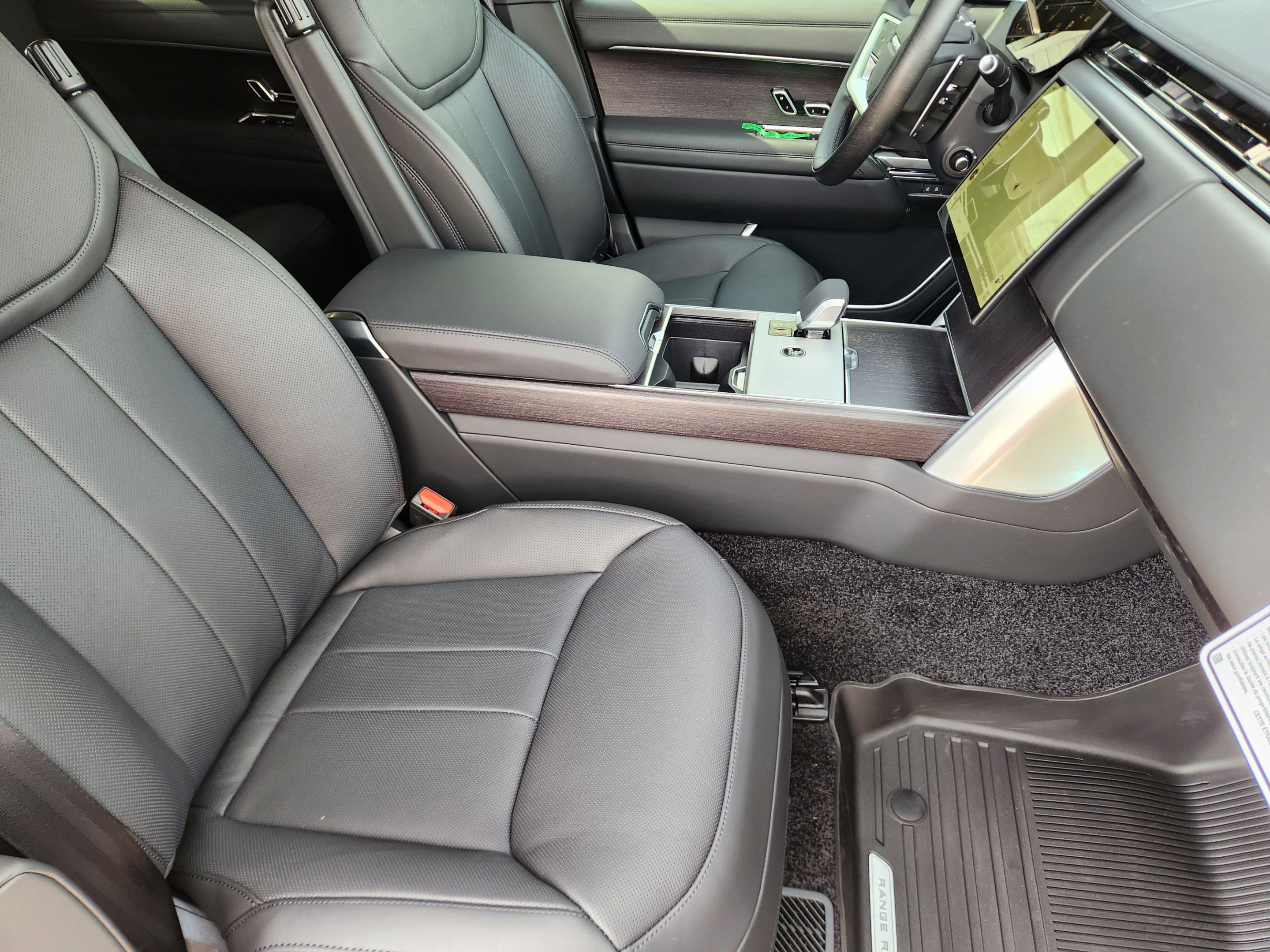New 2026 Land Rover Range Rover SE AWD/4WD image 9