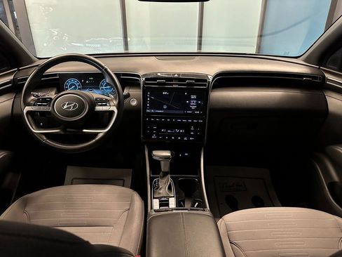 Used 2023 Hyundai Santa Cruz SEL Premium image 9