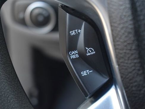 Used 2020 Ford Transit Connect XL image 19