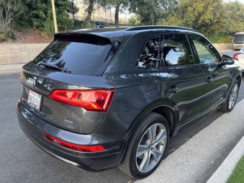Used 2020 Audi Q5 2.0T Premium Plus w/ Premium Plus Package AWD/4WD image 8
