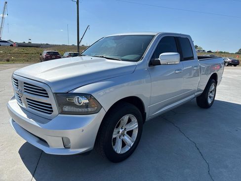 Used 2014 RAM 1500 Sport w/ Sport Premium Group image 9