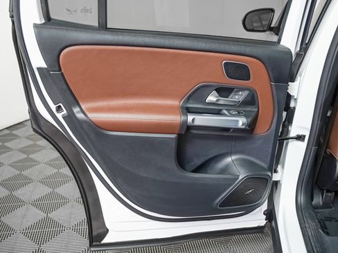 Certified 2023 Mercedes-Benz GLB 250 4MATIC image 25