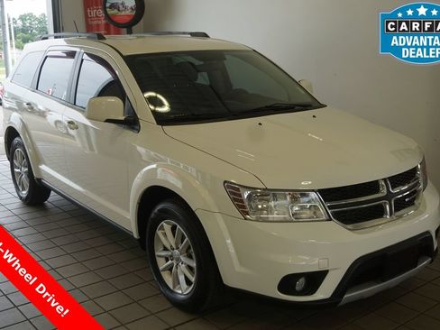 Used 2017 Dodge Journey SXT w/ Comfort/Convenience Group AWD/4WD image 1