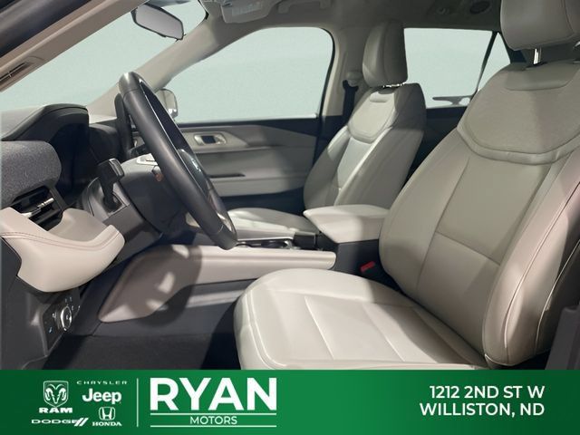 Used 2026 Ford Explorer Active w/ Active Comfort Package AWD/4WD image 29